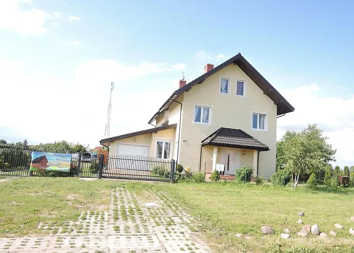 Getaway Near Baltic Coast 度假居 里沃